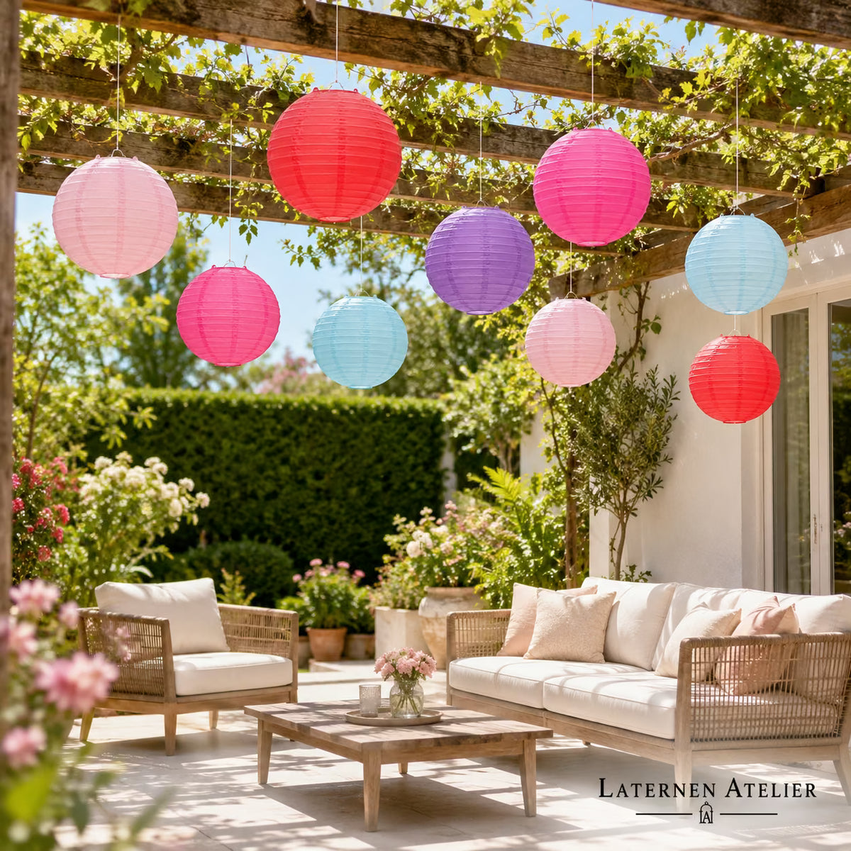 Bunte Papierlampions 25 cm als Sommerdeko fuer Terrasse und Garten