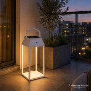 Akku-Solar-Laterne für Balkon, Terrasse und moderne Außenbereiche