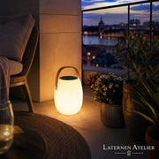 Weiße Solar-LED-Laterne für Garten & Terrasse