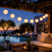 Solar-Lampion-Lichterkette Weiß für Terrasse und Poolbereich mit warmweißem Licht