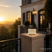 Solar-Pfeilerlaterne für Balkon, Terrasse und Eingangsbereich