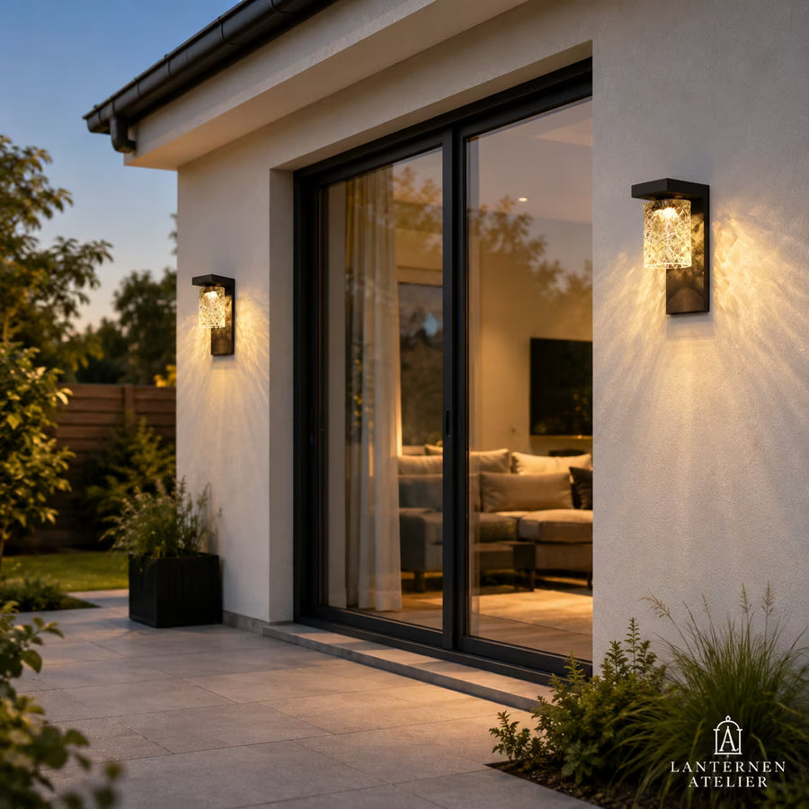 Solar-Wandlaterne außen mit Glas für Terrasse & Eingang