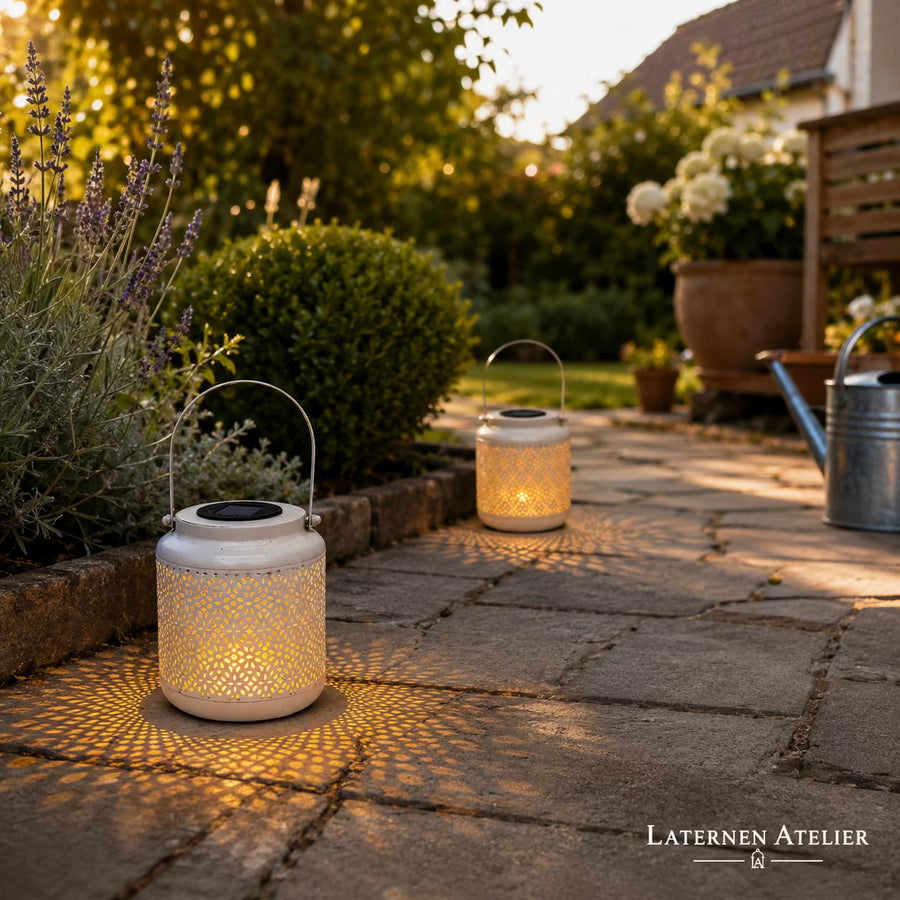 Solar Laterne Weiß mit Lichtmuster für Garten & Terrasse